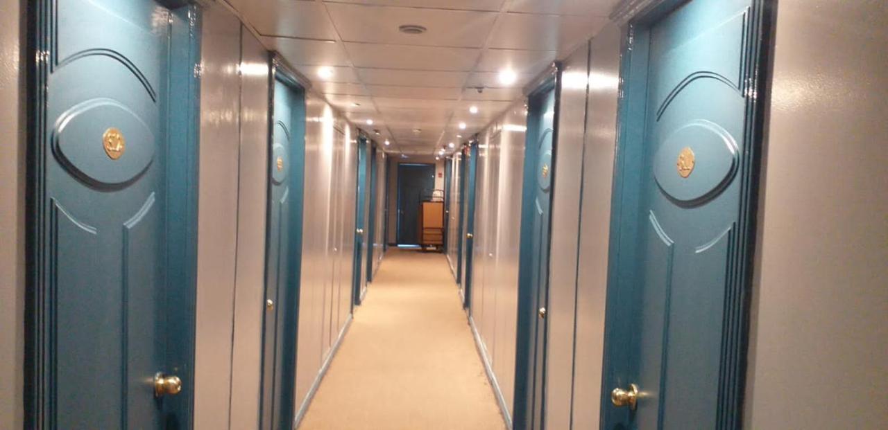 Hotel Ship Queen Isis Elminya Al-Minya Exterior foto